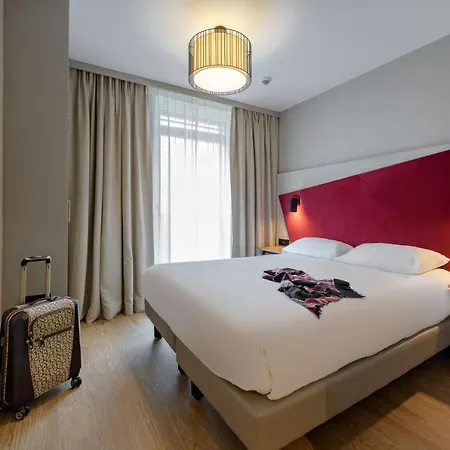 Adagio Center Apartmanhotel 4*
